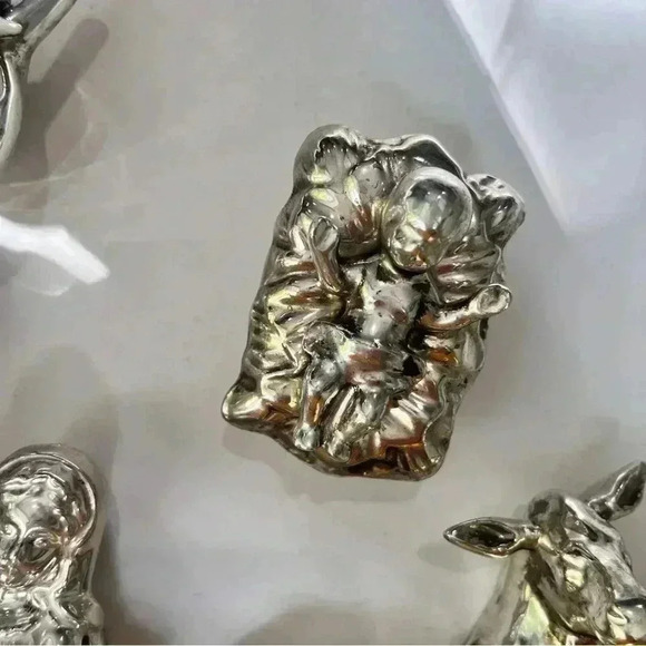 6 Piece Porcelain Silver Plated Nativity Scene Christmas Decor Holidays No Damag - Picture 9 of 12